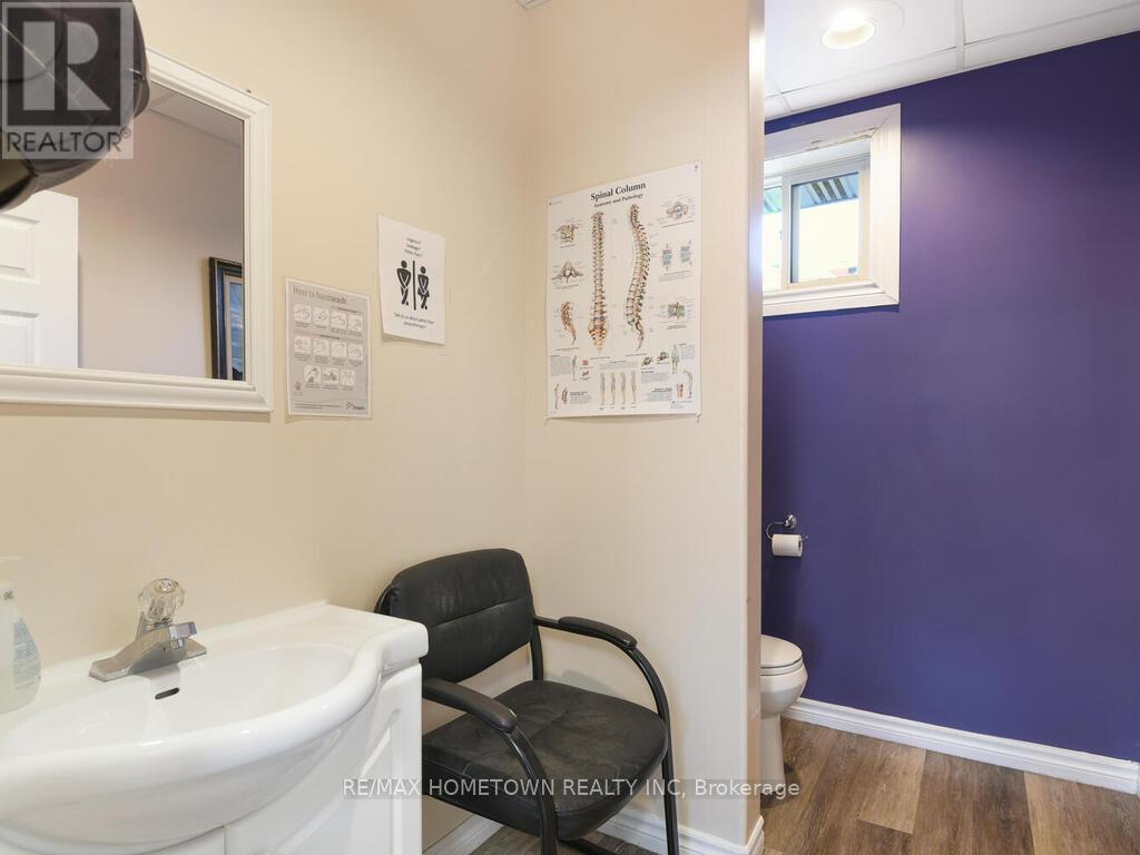 102 Centre Street, Prescott, Ontario  K0E 1T0 - Photo 18 - X12396760