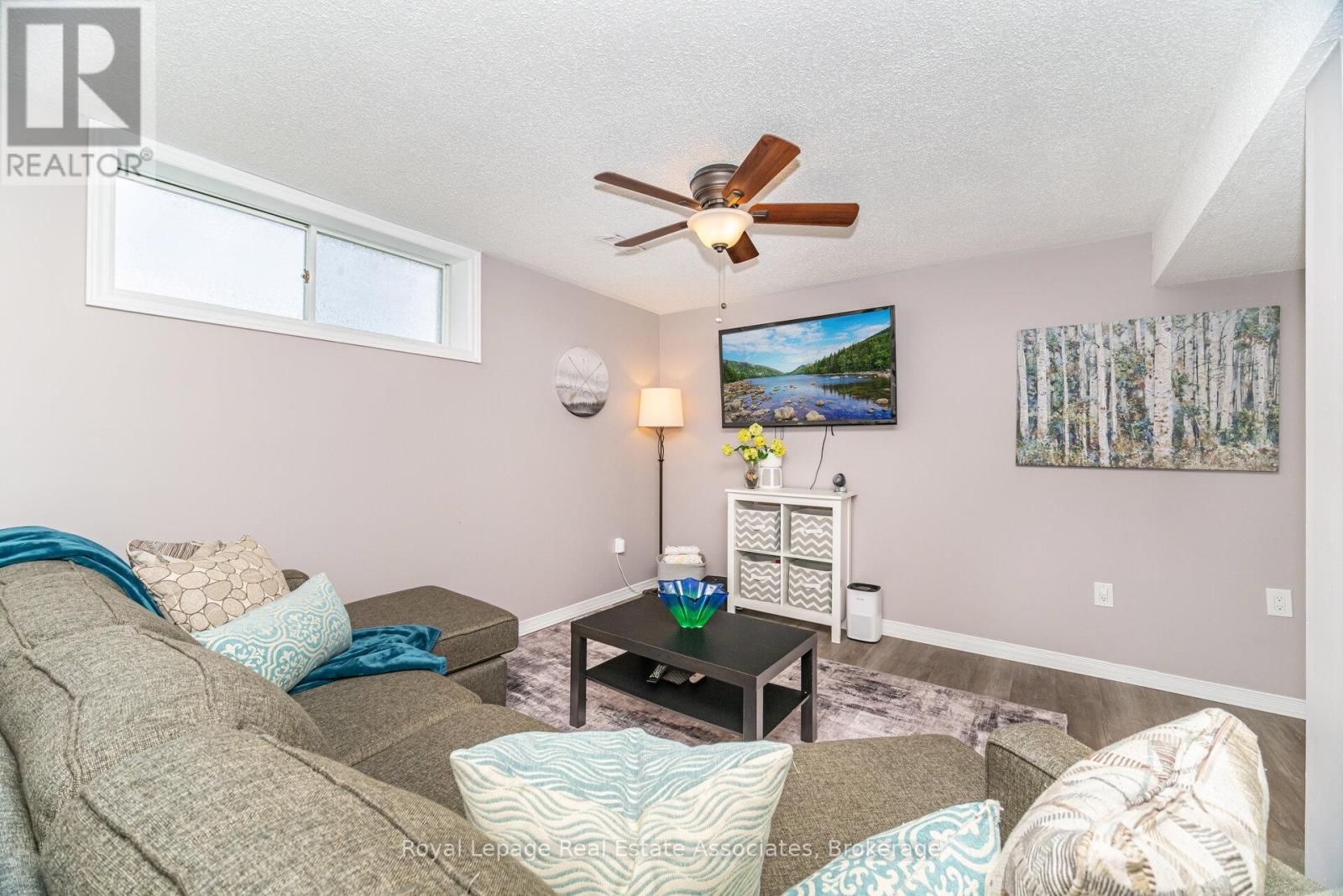 225 Golfwood Drive, Hamilton, Ontario  L9C 7C6 - Photo 29 - X12396473