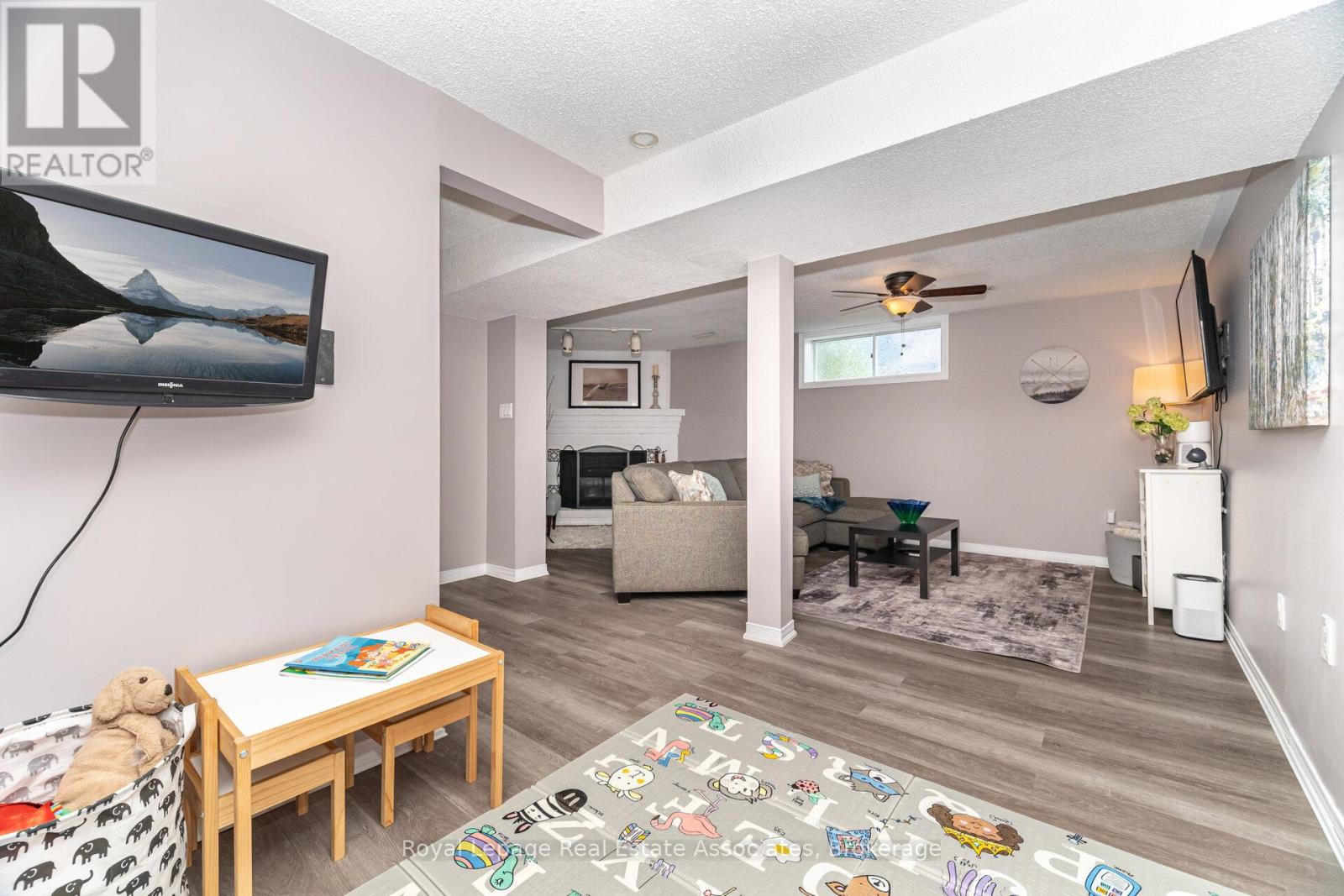 225 Golfwood Drive, Hamilton, Ontario  L9C 7C6 - Photo 32 - X12396473