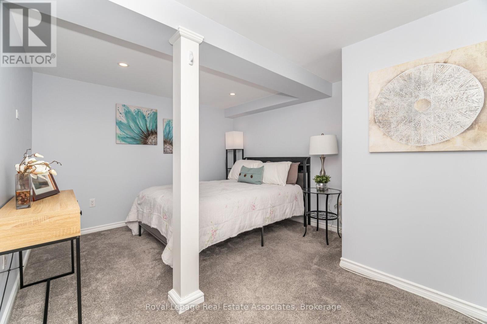 225 Golfwood Drive, Hamilton, Ontario  L9C 7C6 - Photo 37 - X12396473