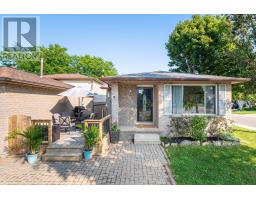 225 Golfwood Drive, Hamilton (Gurnett), Ca
