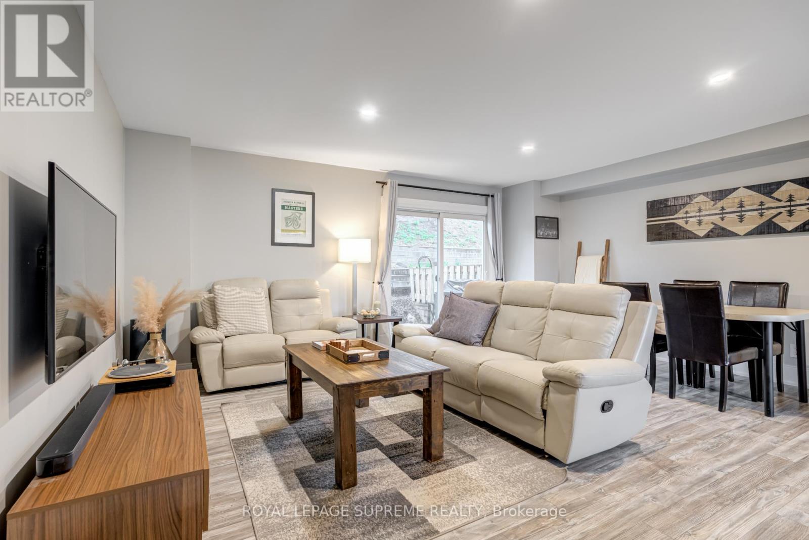 21 - 135 Chalmers Street S, Cambridge, Ontario  N1R 6M2 - Photo 11 - X12396477