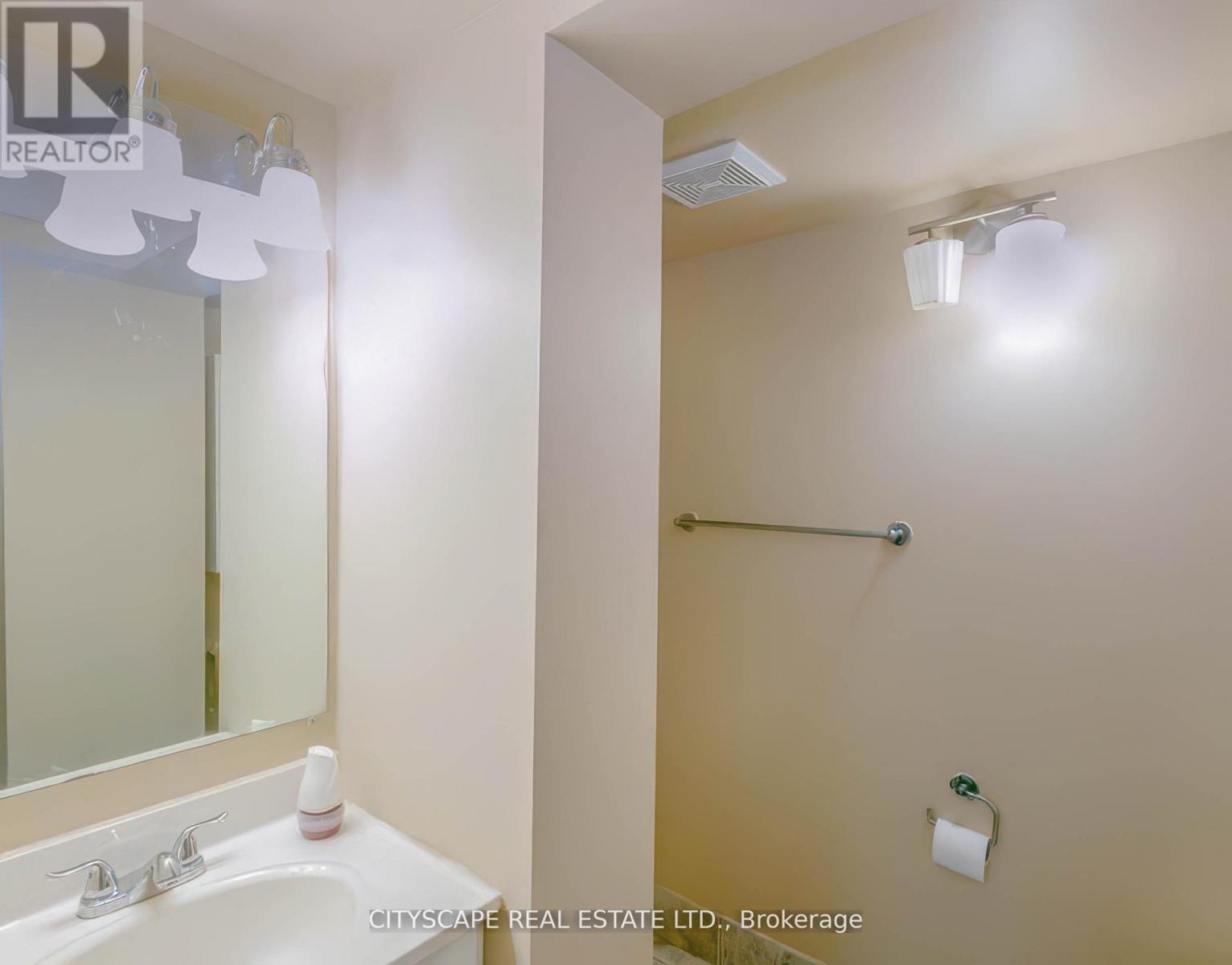 59 Romy Crescent, Thorold, Ontario  L2V 4T5 - Photo 34 - X12396499