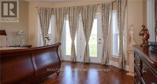 576 Barcovan Beach Road, Quinte West, Ontario  K0K 1L0 - Photo 10 - X12396510