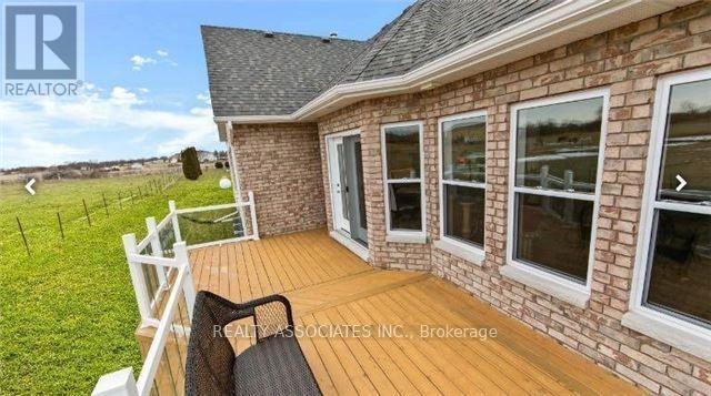 576 Barcovan Beach Road, Quinte West, Ontario  K0K 1L0 - Photo 17 - X12396510