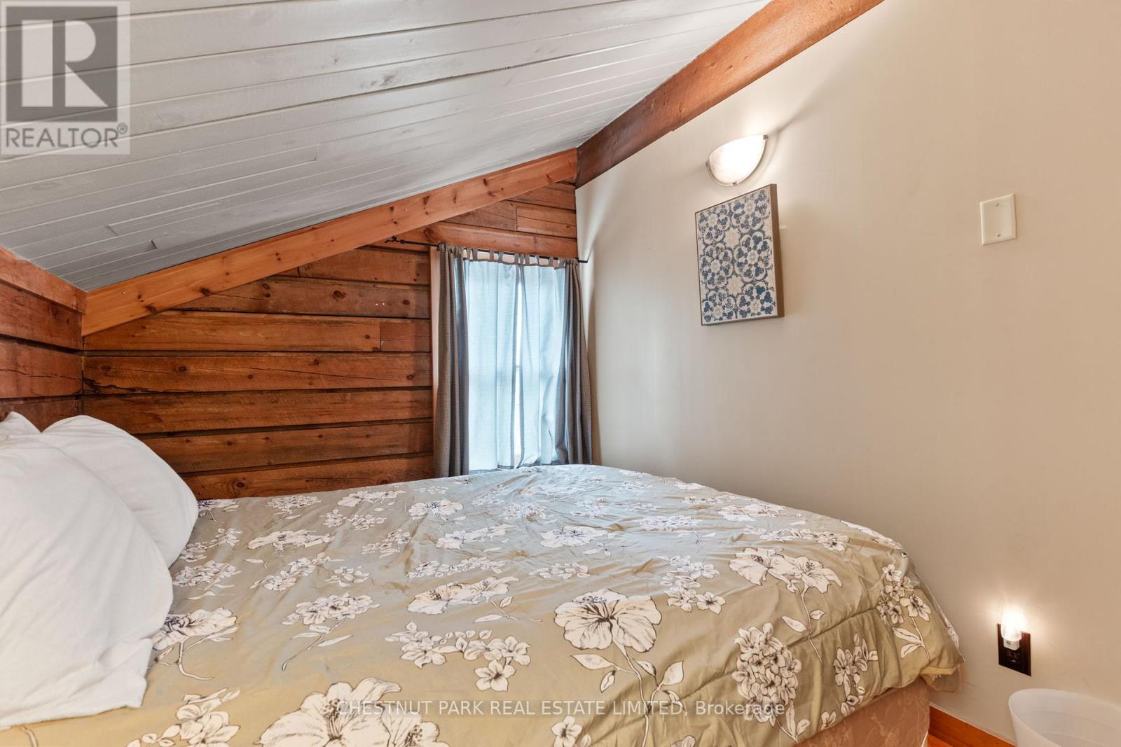 1316 Sir Sam's Road, Dysart Et Al (Guilford), Ontario  K0M 1M0 - Photo 17 - X12396516