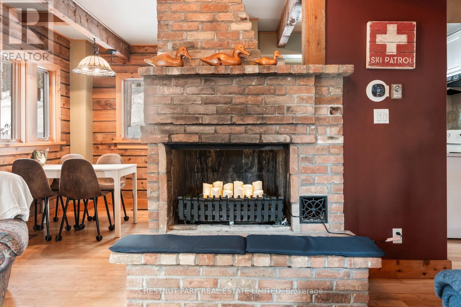 1316 Sir Sam's Road, Dysart Et Al (Guilford), Ontario  K0M 1M0 - Photo 5 - X12396516