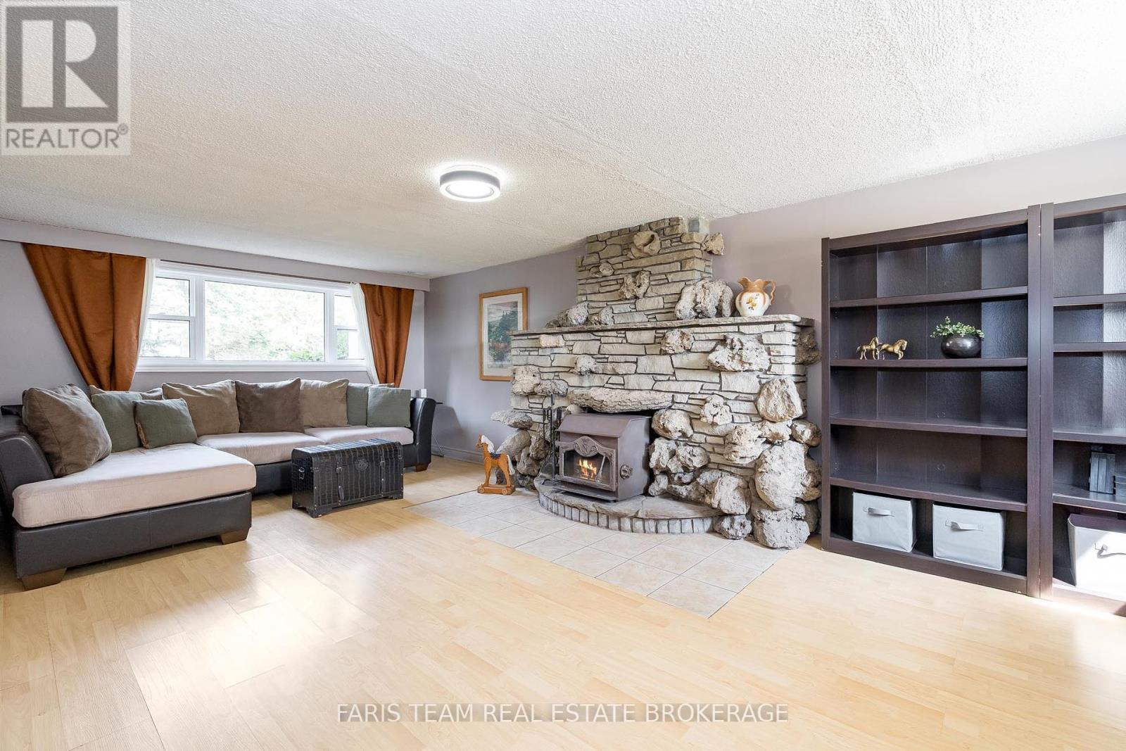 307306 Centre Line A, Grey Highlands, Ontario  N0C 1L0 - Photo 25 - X12396588