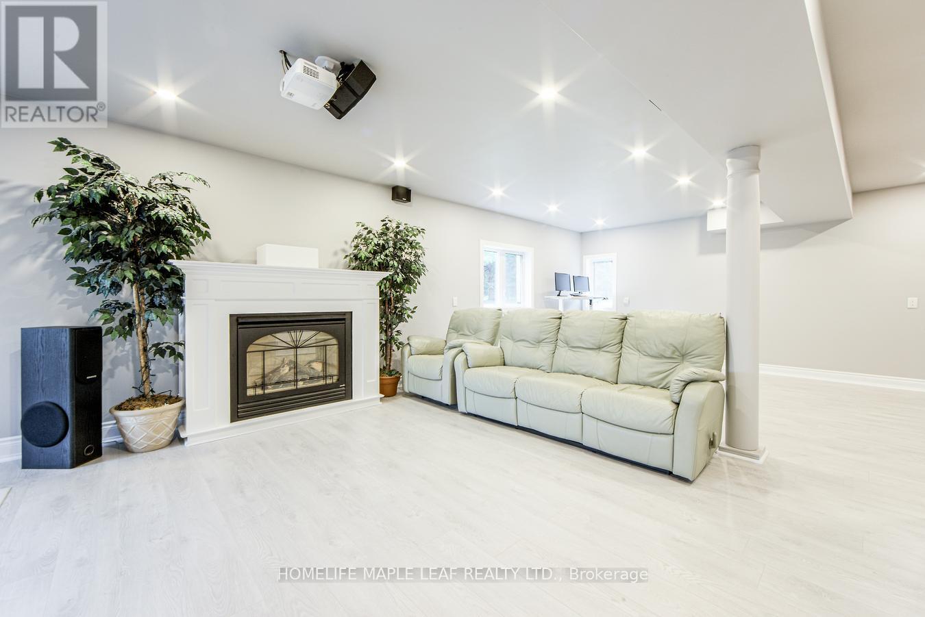 47 Brookhaven Crescent, East Garafraxa, Ontario  L9W 7M9 - Photo 34 - X12396630