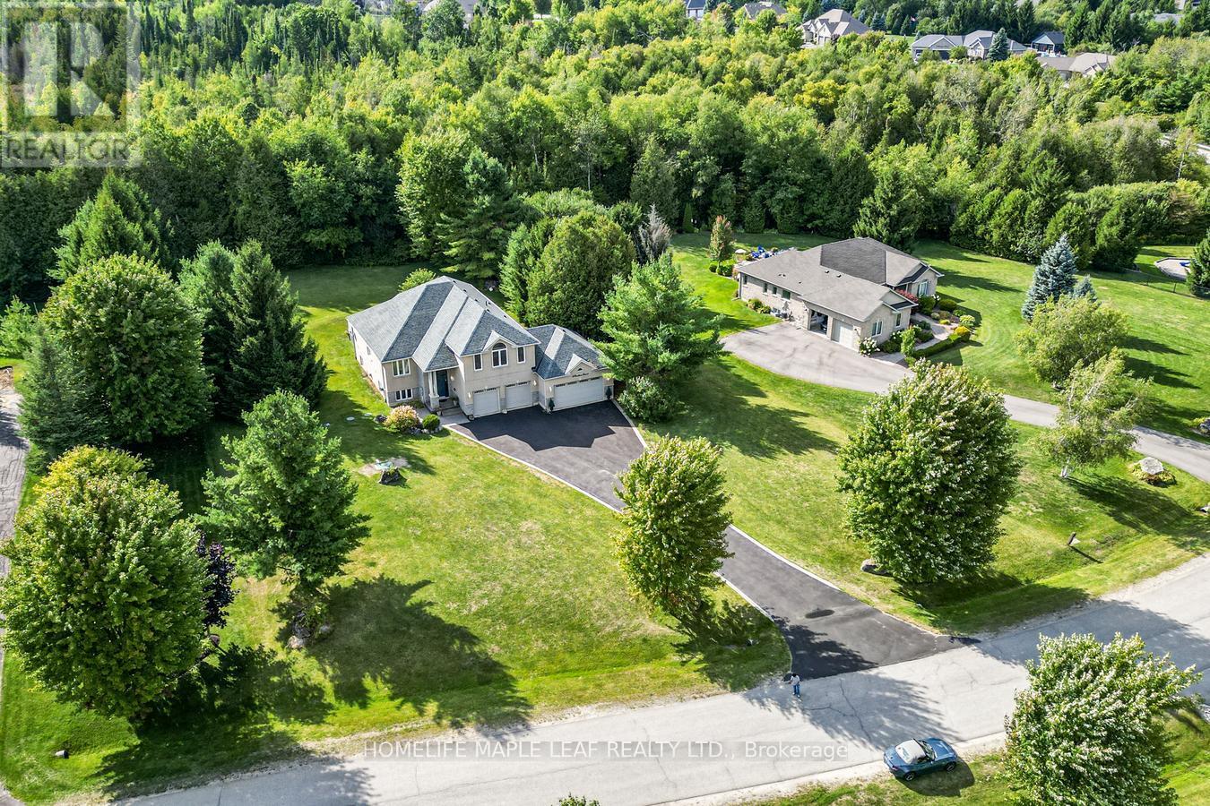 47 Brookhaven Crescent, East Garafraxa, Ontario  L9W 7M9 - Photo 46 - X12396630