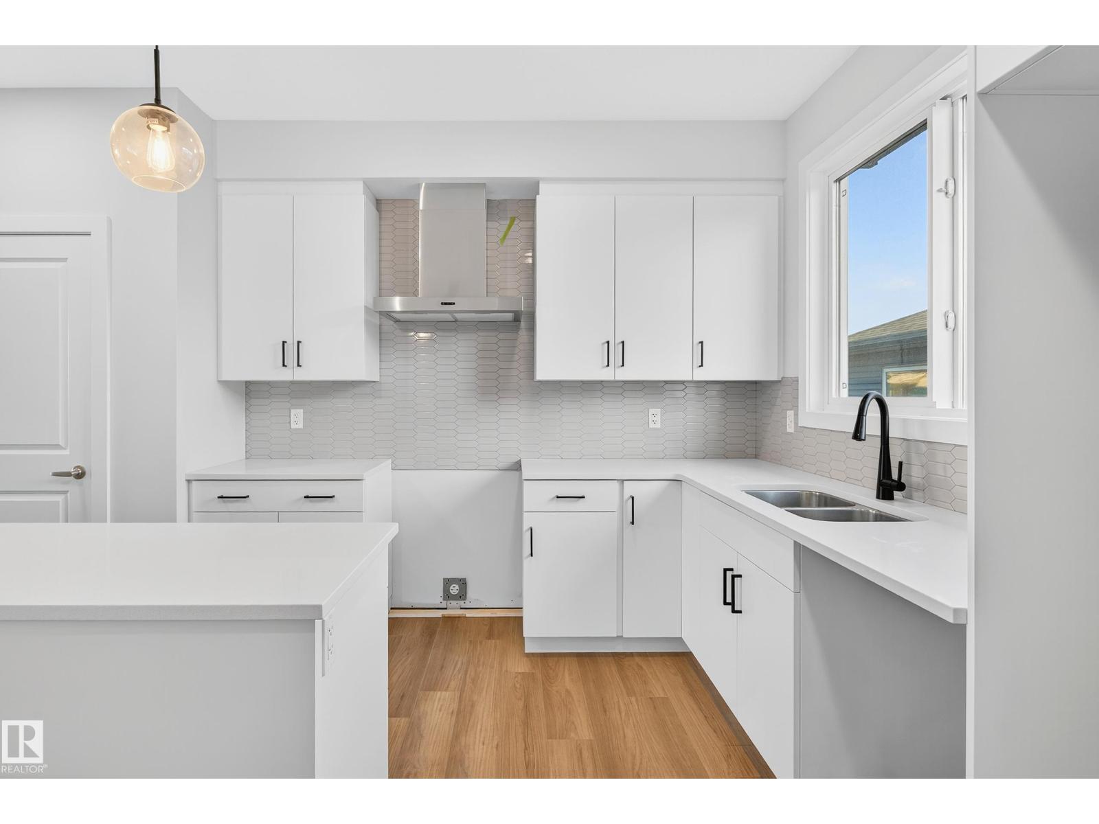 702 Southfork Dr, Leduc, Alberta  T9E 0X1 - Photo 5 - E4422654