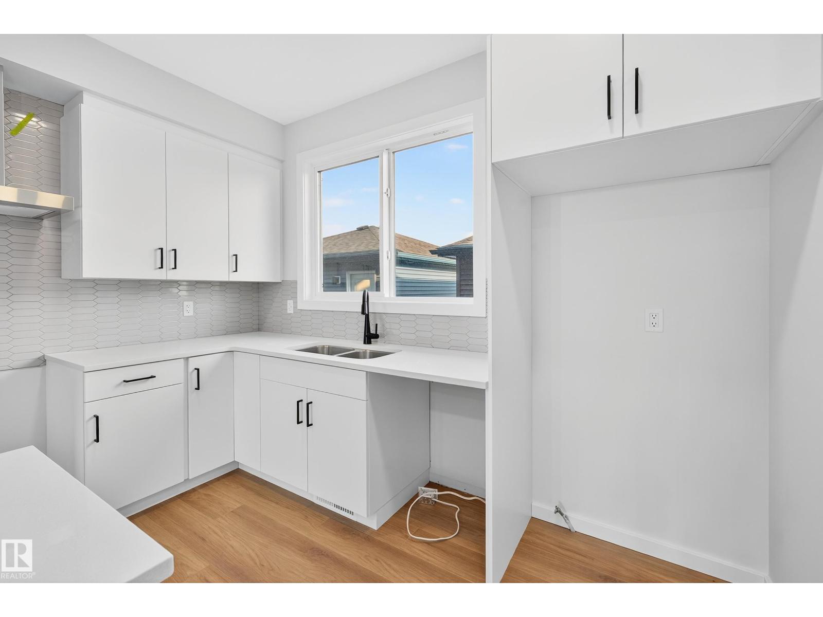 702 Southfork Dr, Leduc, Alberta  T9E 0X1 - Photo 4 - E4422654
