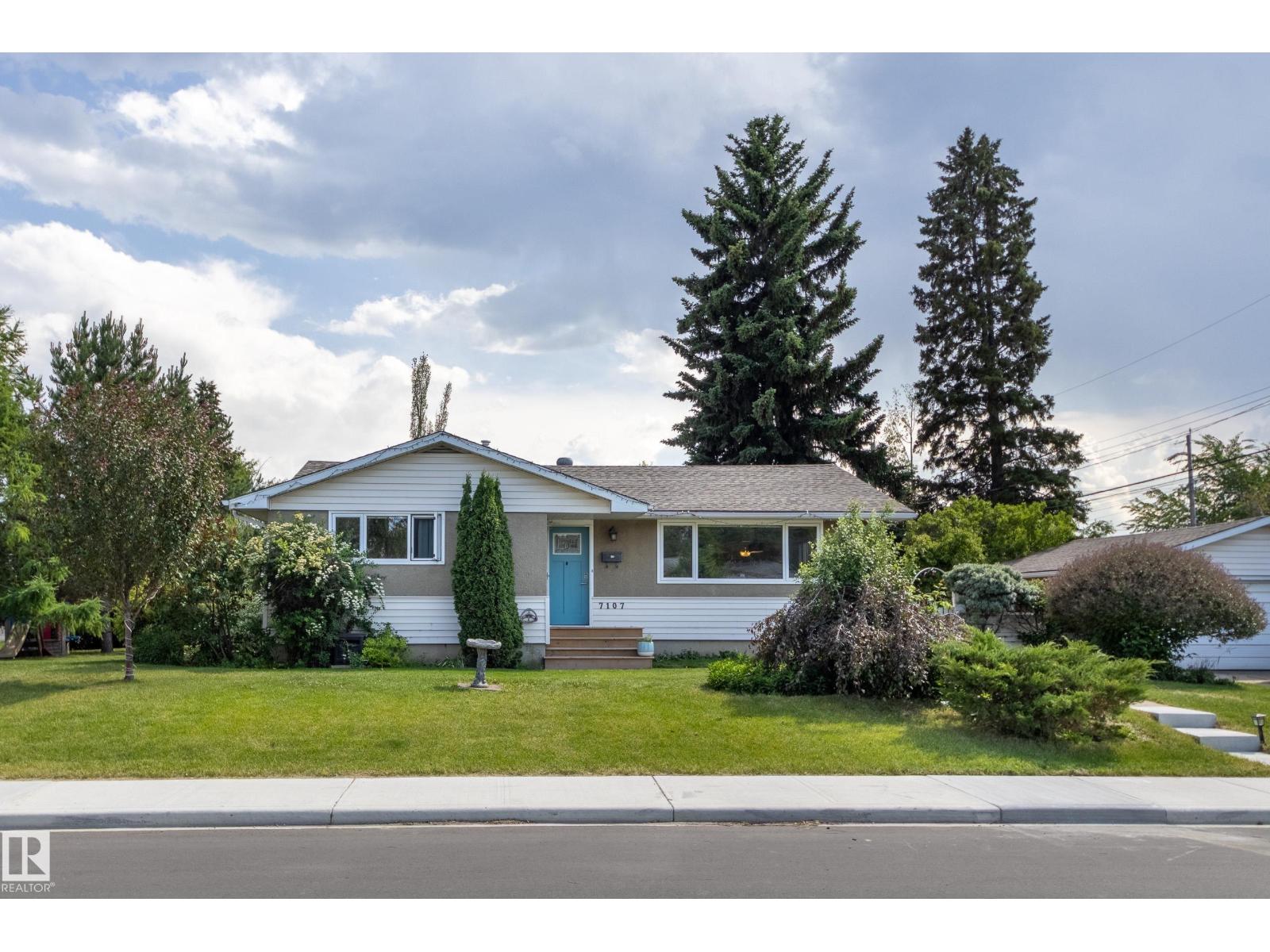 7107 96b Av Nw, Edmonton, Alberta  T6B 1B9 - Photo 2 - E4455866