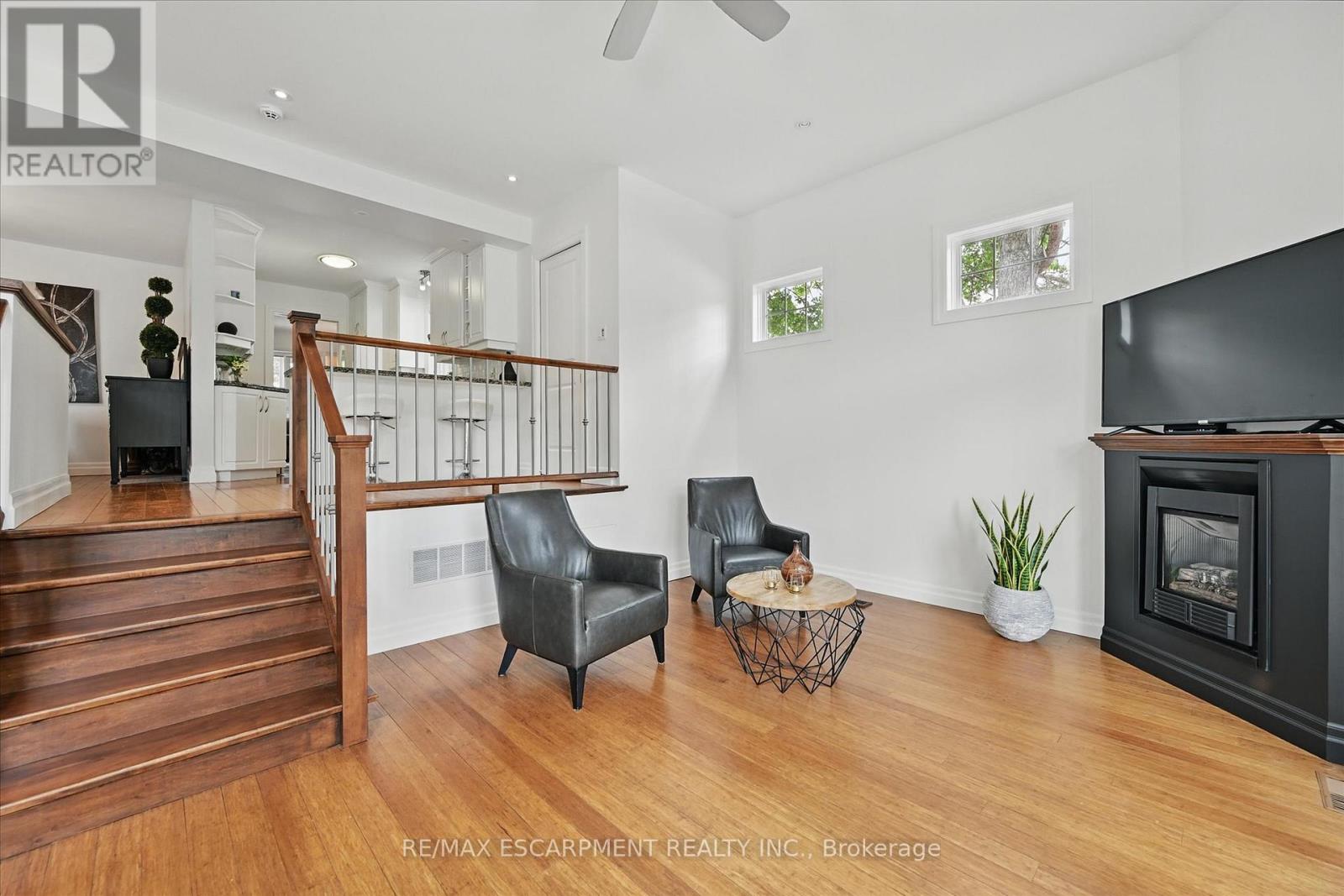 462 Woodland Avenue, Burlington, Ontario  L7R 2S1 - Photo 20 - W12198081