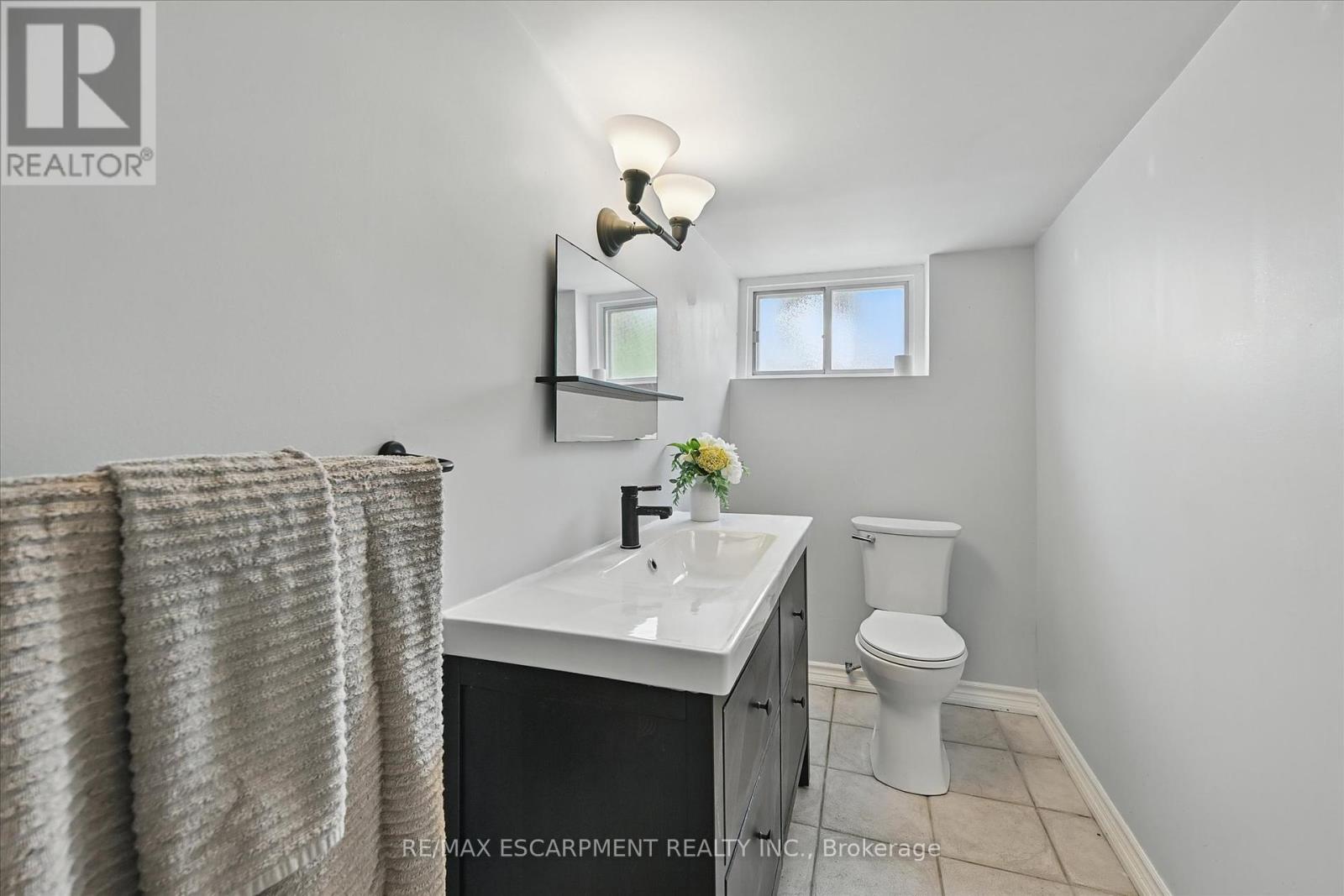 462 Woodland Avenue, Burlington, Ontario  L7R 2S1 - Photo 31 - W12198081