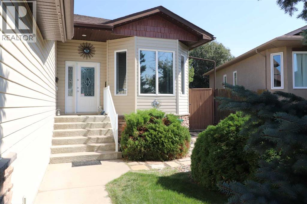 Property at 119 Fairmont Point S image 2
