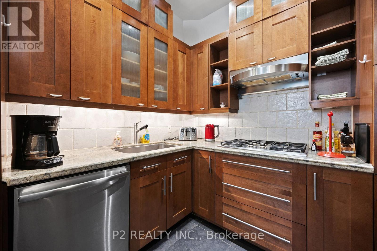84 London Street, Toronto, Ontario  M6G 1N5 - Photo 12 - C12390119
