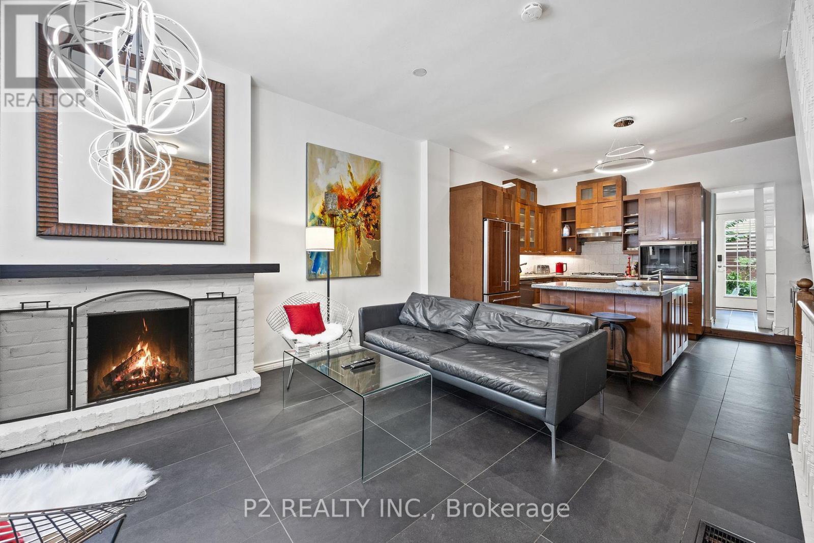 84 London Street, Toronto, Ontario  M6G 1N5 - Photo 9 - C12390119