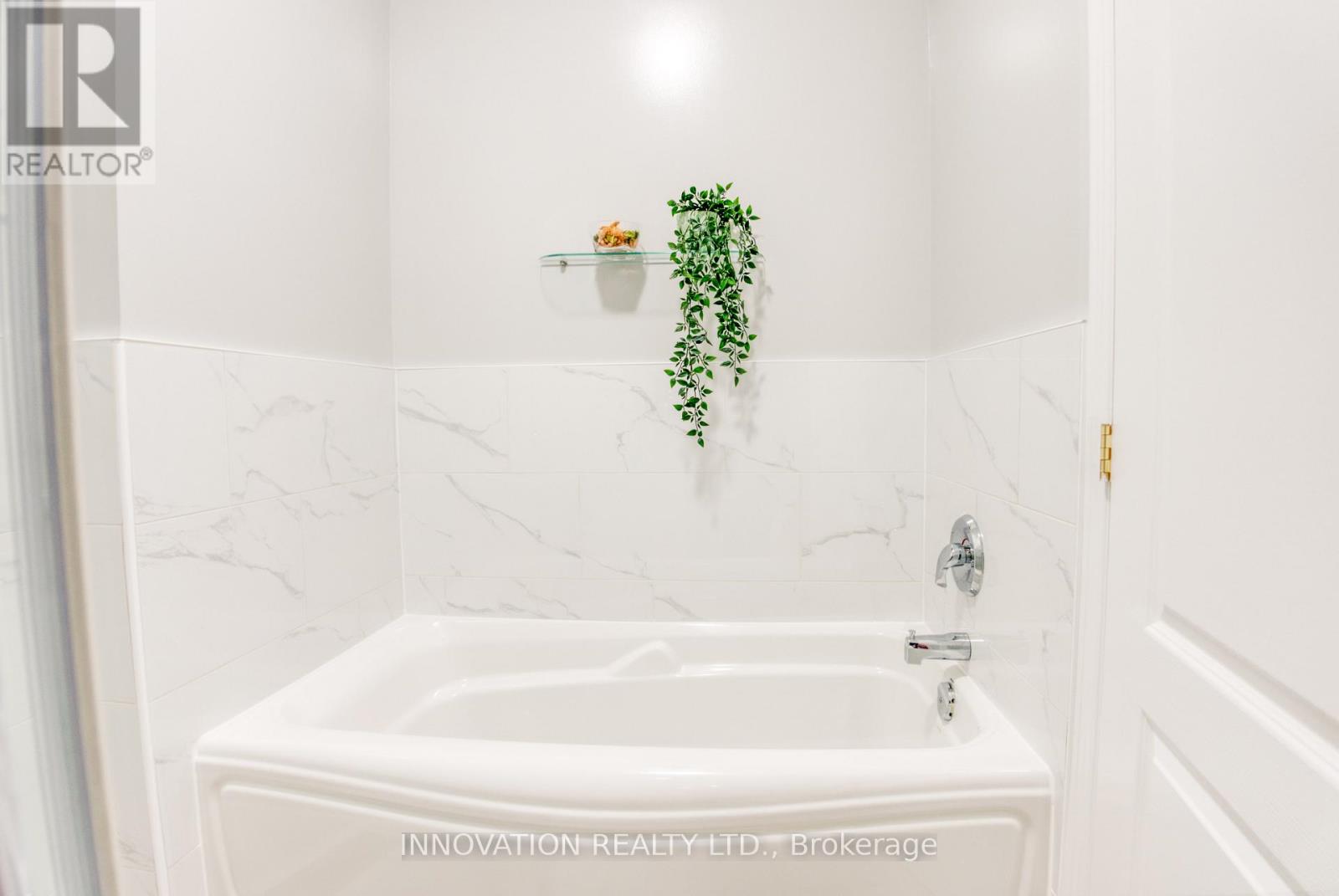 13 Eileen Crescent, Ottawa, Ontario  K2S 1M3 - Photo 24 - X12396012