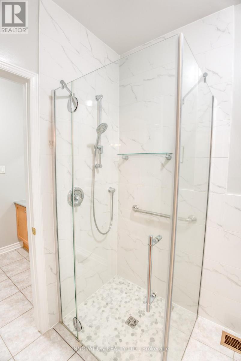 13 Eileen Crescent, Ottawa, Ontario  K2S 1M3 - Photo 23 - X12396012