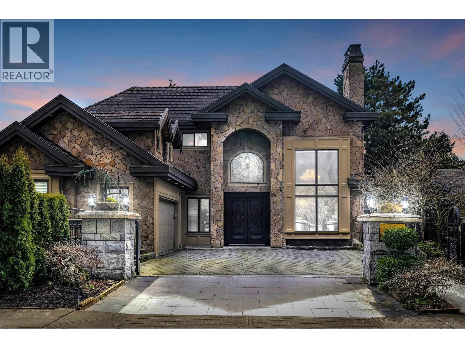 8560 RYAN ROAD, Richmond, British Columbia