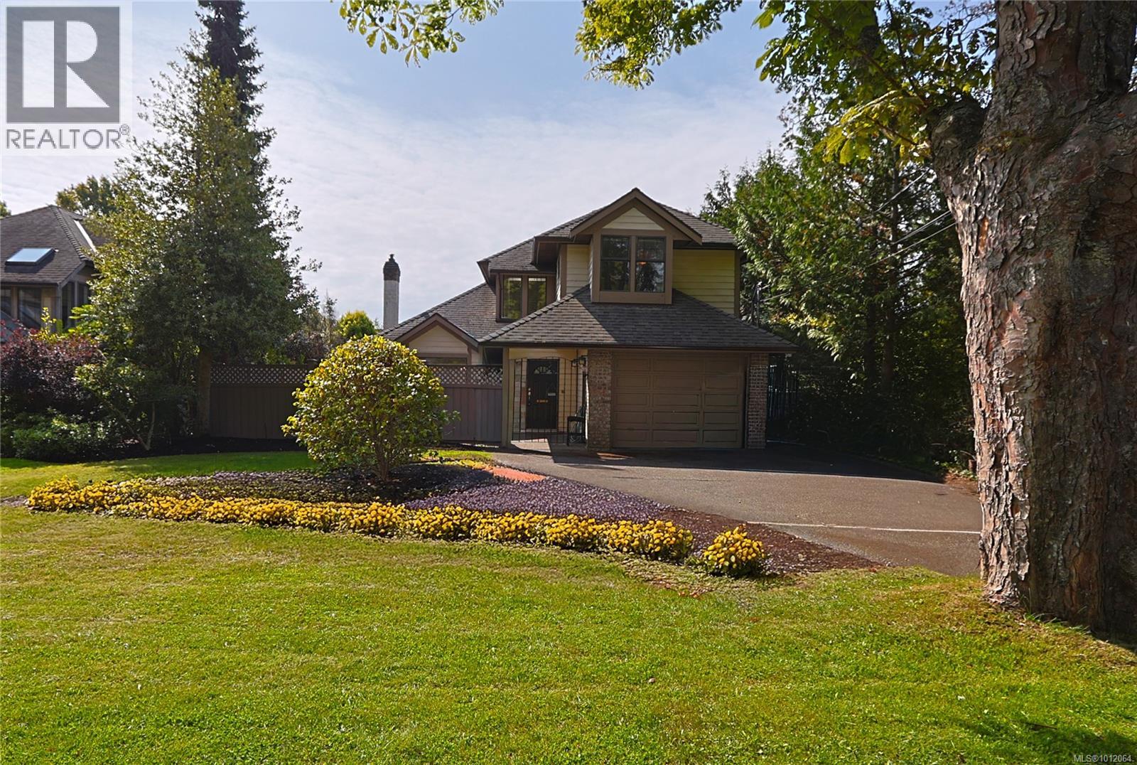 Property at 2317 Windsor Rd image 2