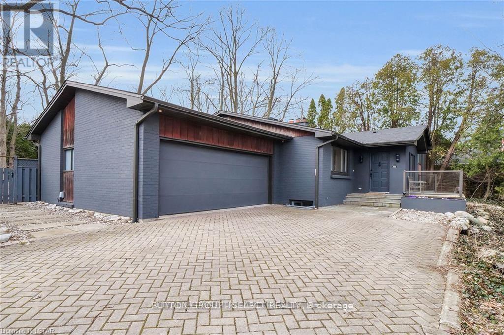1625 Hillside Drive, London North (North A), Ontario  N6G 2R1 - Photo 36 - X12395771