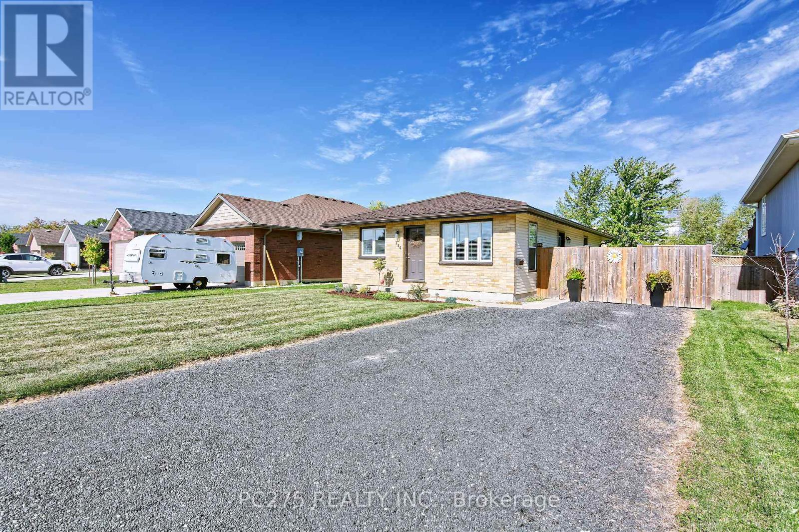 254 South Street, Southwest Middlesex, Ontario  N0L 1M0 - Photo 2 - X12396885