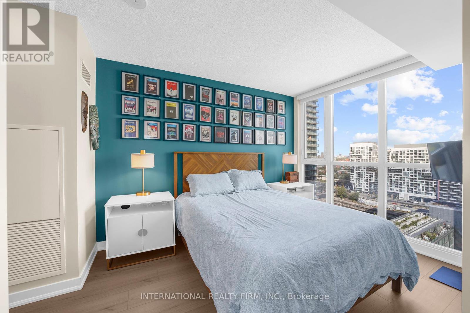 2112 - 85 Queens Wharf Road, Toronto (Waterfront Communities), Ontario  M5V 0J9 - Photo 15 - C12396674