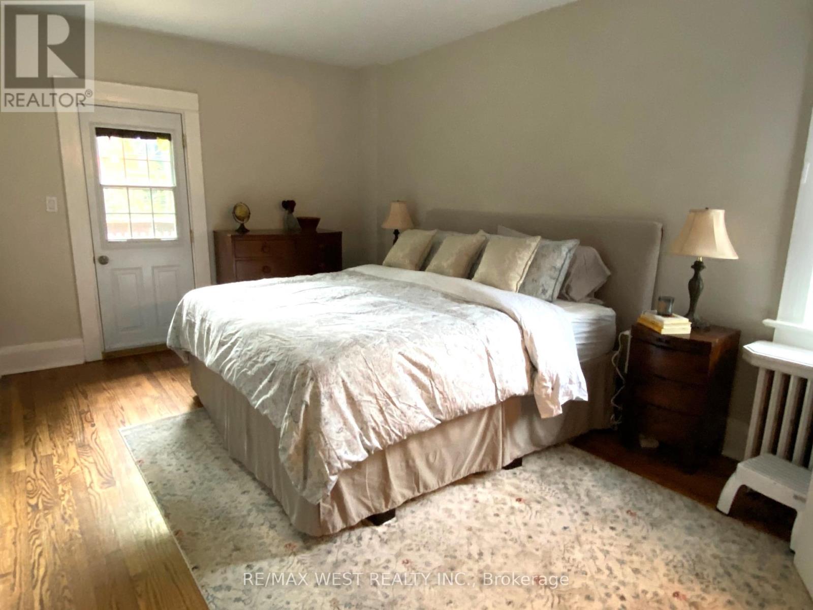2 - 2 Bryce Avenue, Toronto, Ontario  M4V 2B2 - Photo 14 - C12396738