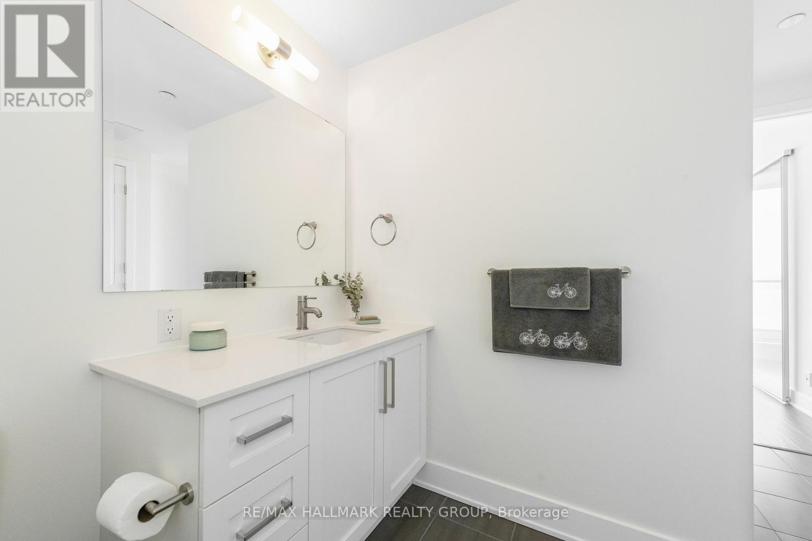 1104 - 485 Richmond Road, Ottawa, Ontario  K2A 3W9 - Photo 26 - X12396791