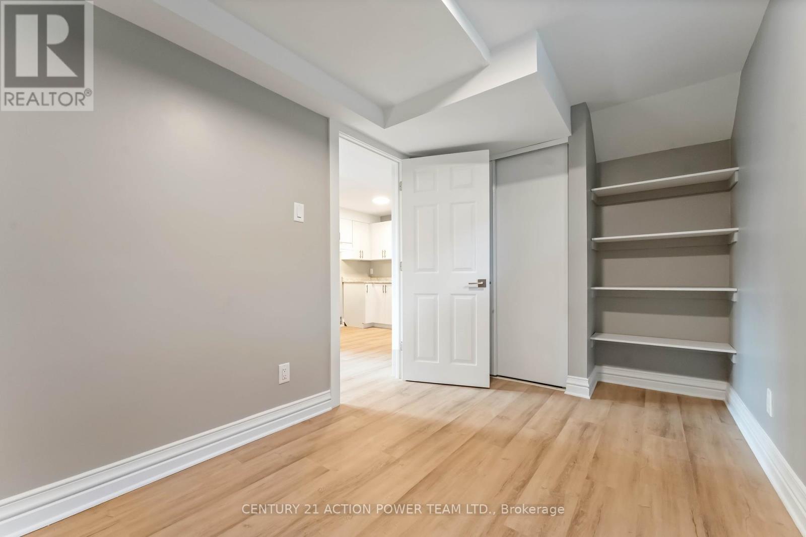B - 427 Grassland Terrace, Ottawa, Ontario  K1E 2S1 - Photo 16 - X12396897