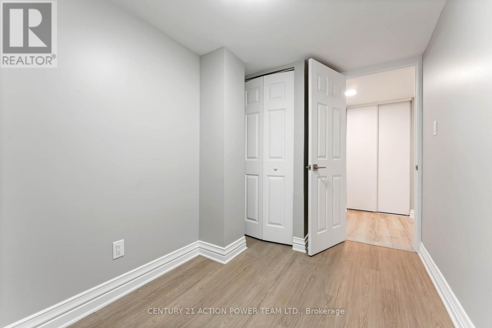 B - 427 Grassland Terrace, Ottawa, Ontario  K1E 2S1 - Photo 21 - X12396897