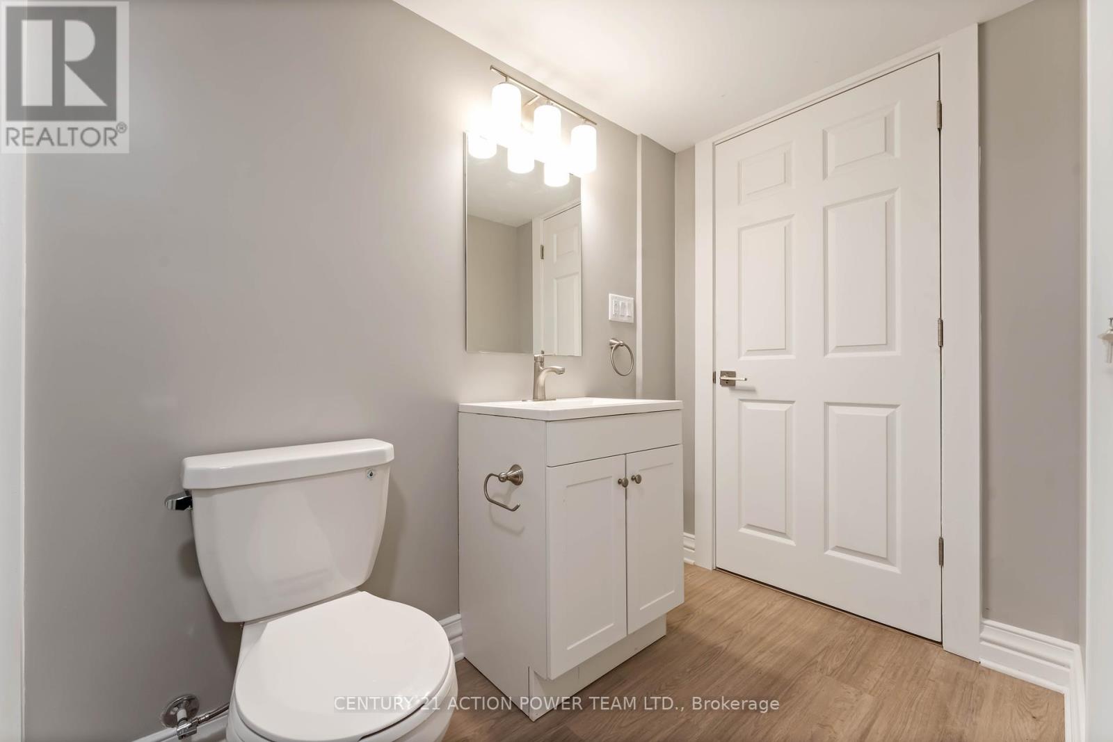 B - 427 Grassland Terrace, Ottawa, Ontario  K1E 2S1 - Photo 24 - X12396897