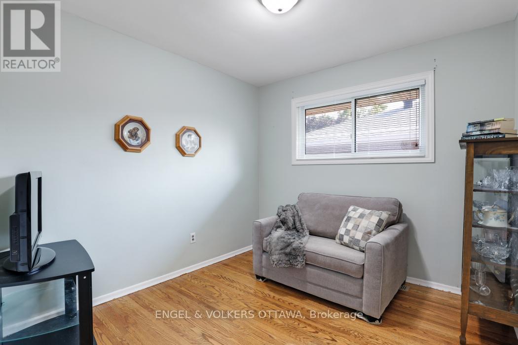 814 Pleasant Park Road, Ottawa, Ontario  K1G 1Y9 - Photo 13 - X12396929