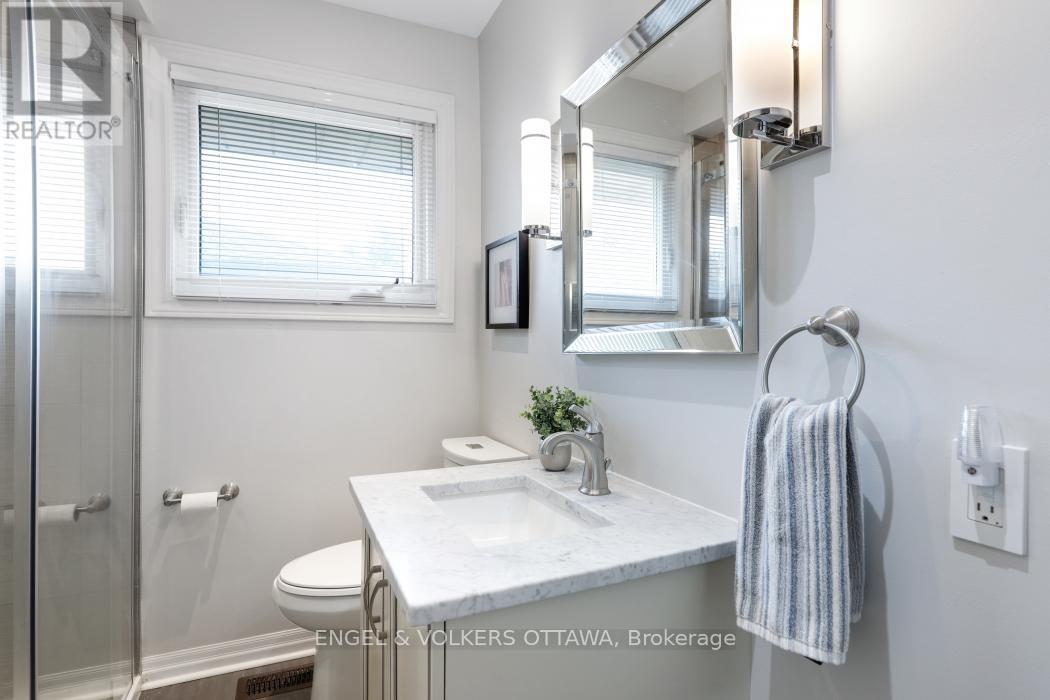814 Pleasant Park Road, Ottawa, Ontario  K1G 1Y9 - Photo 14 - X12396929