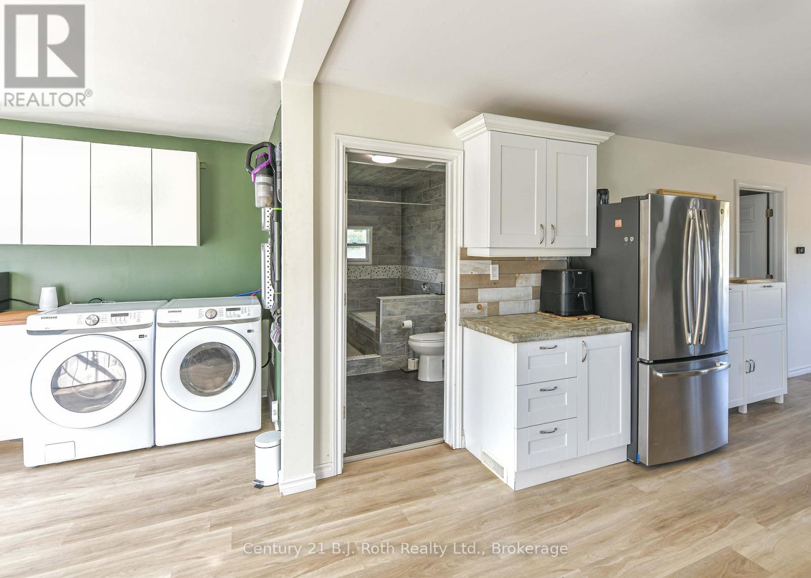 8441 11 Highway N, Severn, Ontario  L3V 0N3 - Photo 28 - S12396796