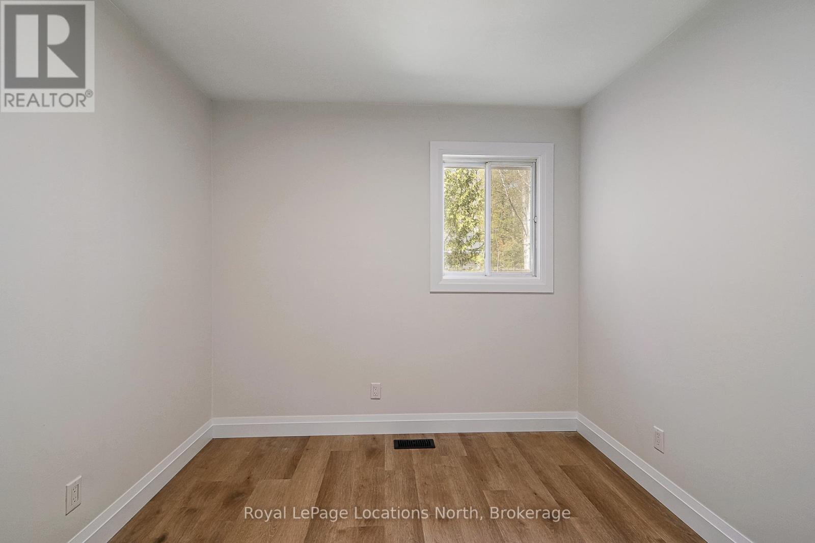 11 Lisbon Court, Wasaga Beach, Ontario  L9Z 1L2 - Photo 21 - S12396830