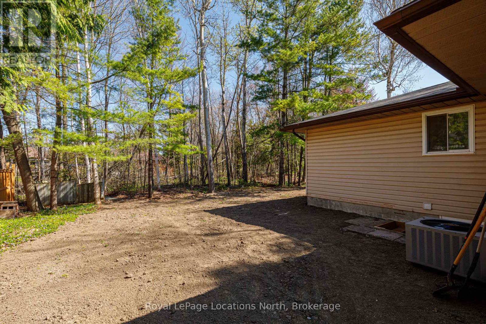 11 Lisbon Court, Wasaga Beach, Ontario  L9Z 1L2 - Photo 41 - S12396830