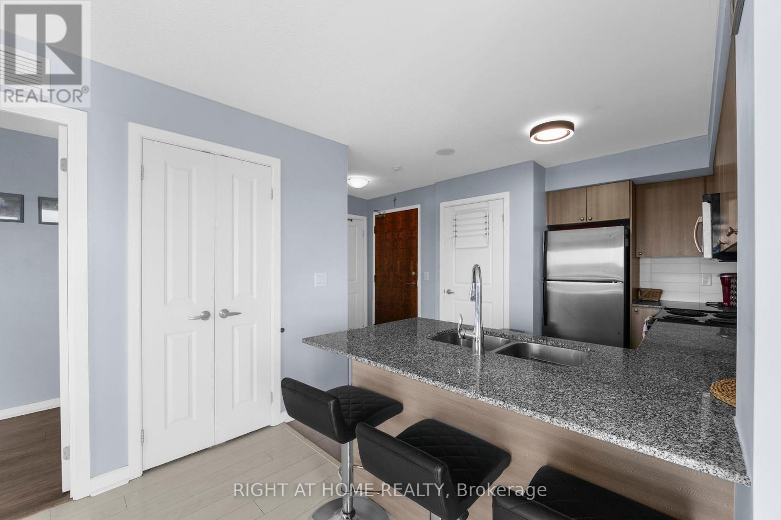 603 - 1235 Bayly Street, Pickering, Ontario  L1W 1L7 - Photo 14 - E12396741