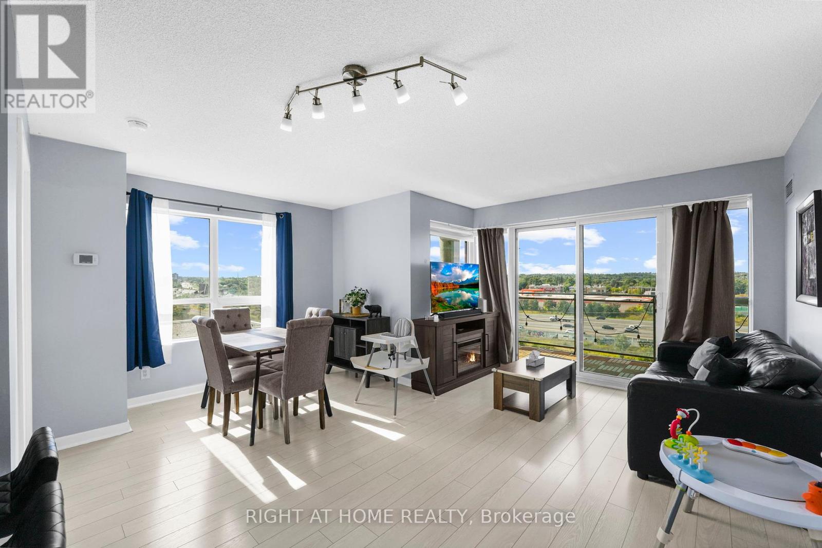 603 - 1235 Bayly Street, Pickering, Ontario  L1W 1L7 - Photo 8 - E12396741