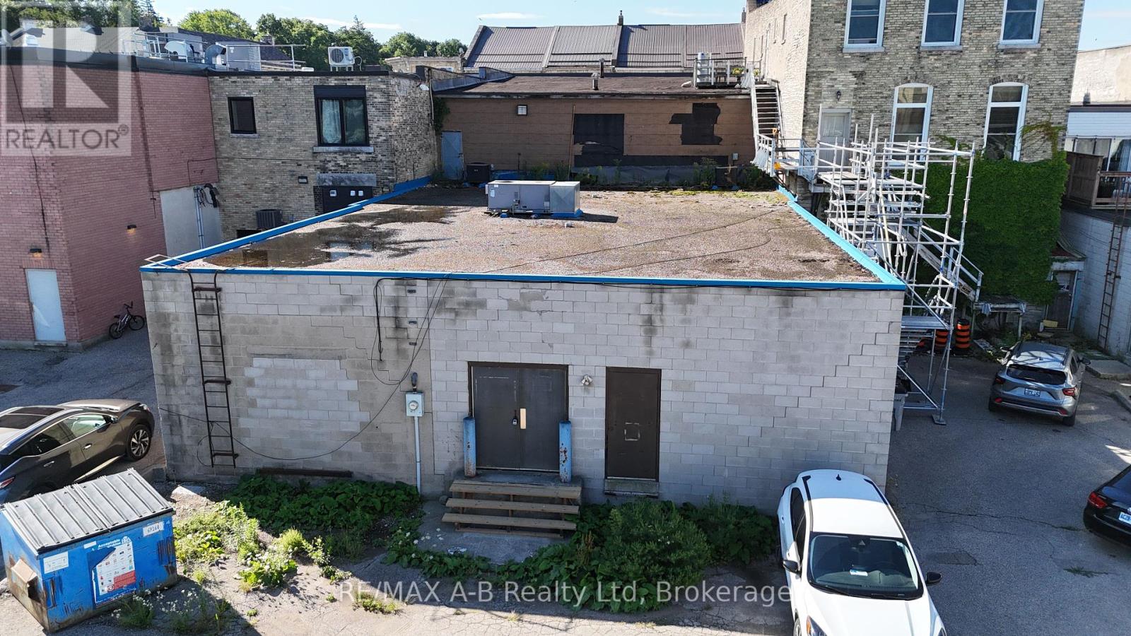 125 Queen Street E, St. Marys, Ontario  N4X 1C4 - Photo 7 - X12396864
