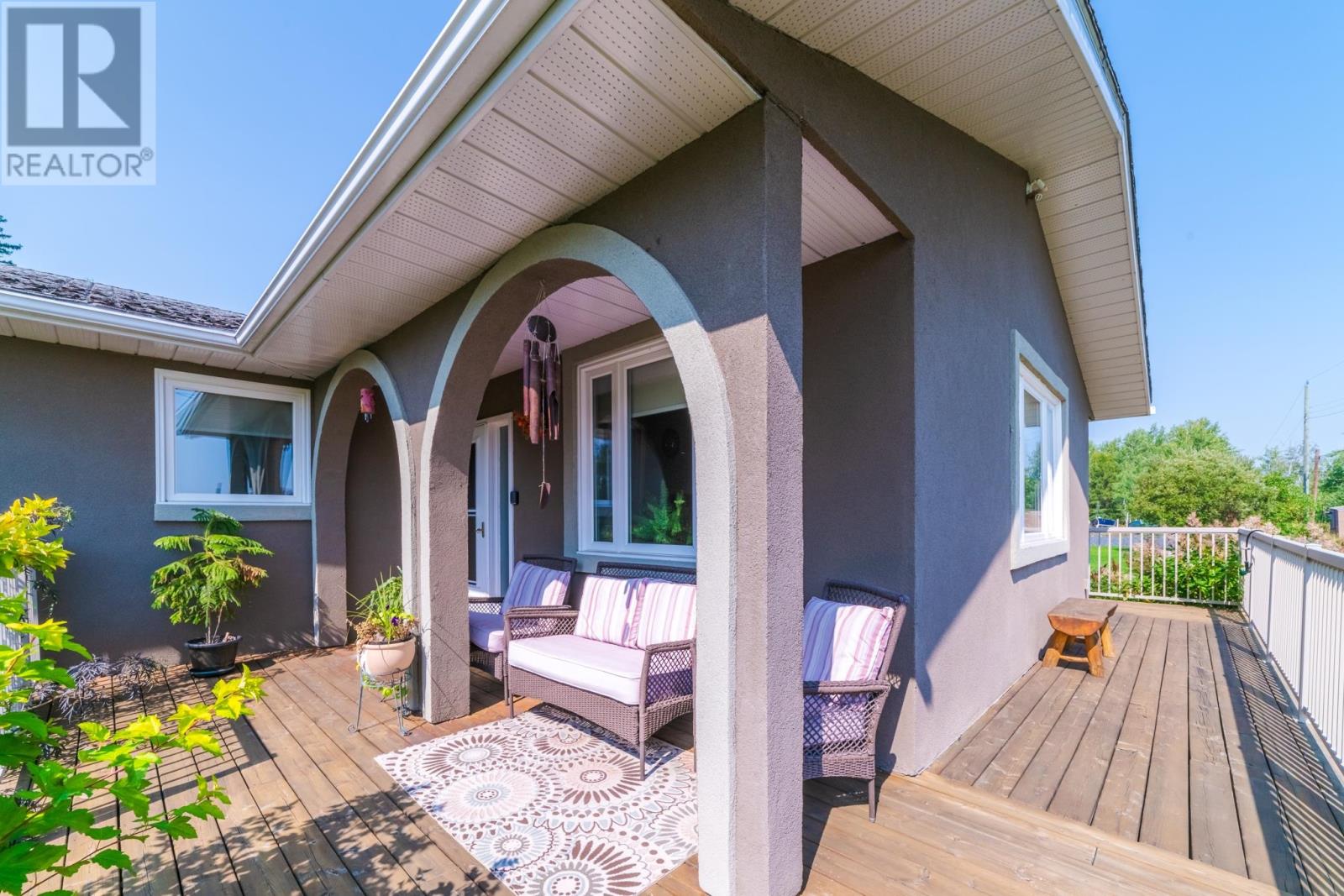 164 Winnipeg Ave, Minaki, Ontario  P0X 1J0 - Photo 2 - TB252887