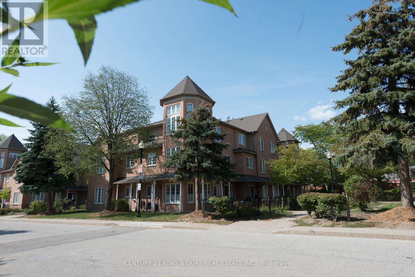 17 - 12 St Moritz Way, Markham, Ontario  L3R 4E8 - Photo 1 - N12396727