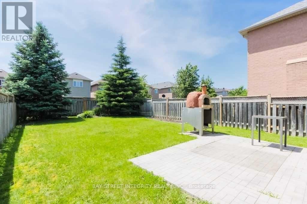 150 Valentina Drive, Markham, Ontario  L3R 4R9 - Photo 17 - N12396759