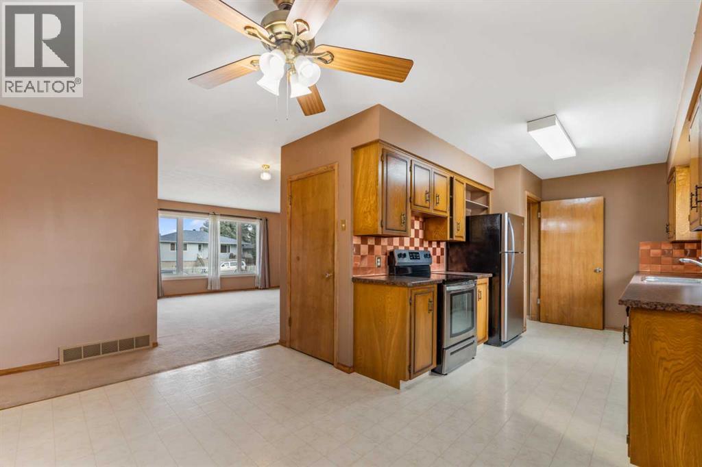 2211 43 Street Se, Calgary, Alberta  T2B 1H4 - Photo 18 - A2252924