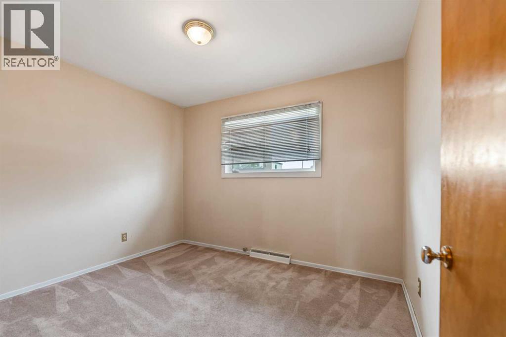 2211 43 Street Se, Calgary, Alberta  T2B 1H4 - Photo 22 - A2252924
