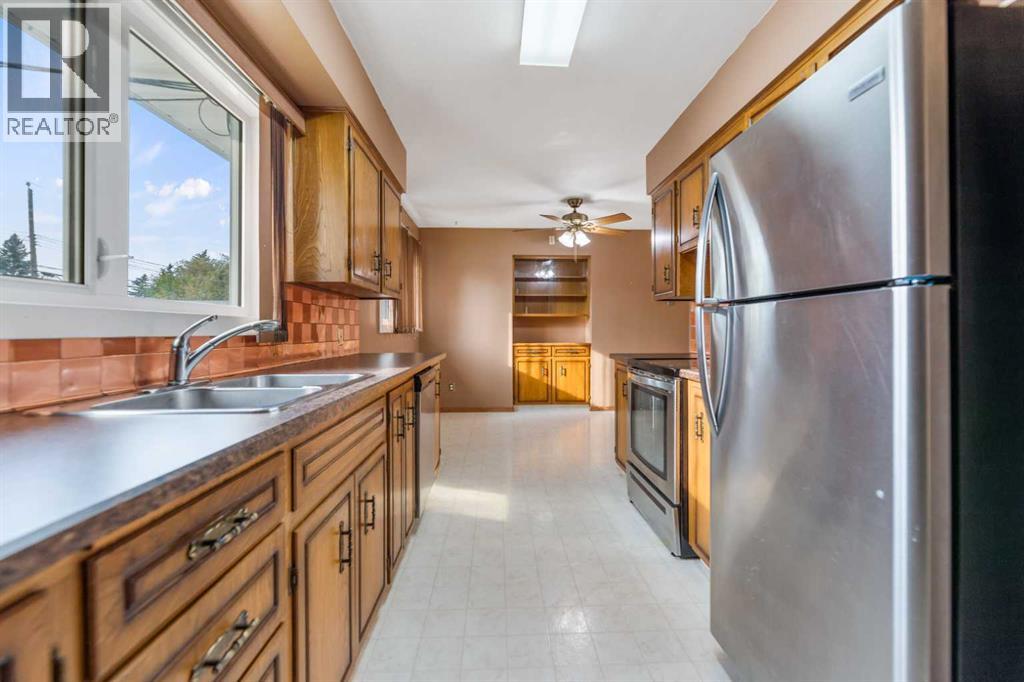 2211 43 Street Se, Calgary, Alberta  T2B 1H4 - Photo 36 - A2252924