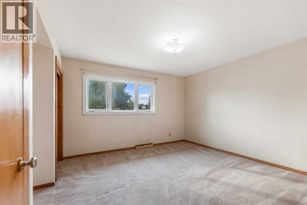 2211 43 Street Se, Calgary, Alberta  T2B 1H4 - Photo 19 - A2252924