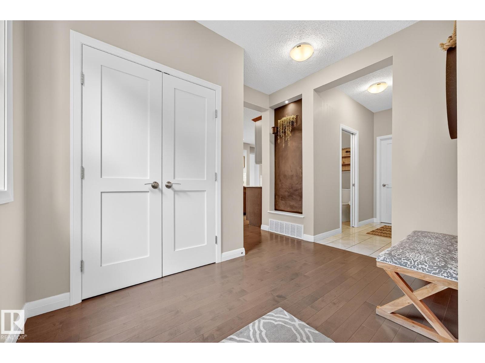 17506 61a St Nw, Edmonton, Alberta  T5Y 3P2 - Photo 5 - E4457180